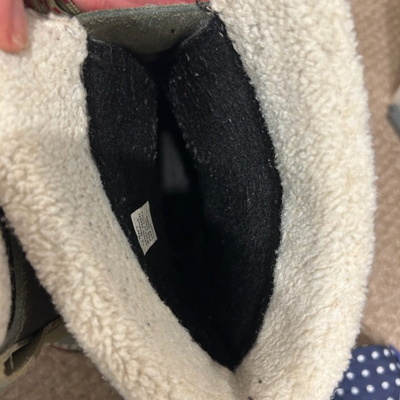 L.L. Bean Olive and Black Snow Boots - Picture 4 of 6